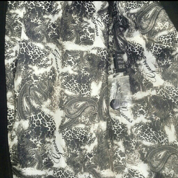 ✨Guess Coat✨ - Picture 3 of 4